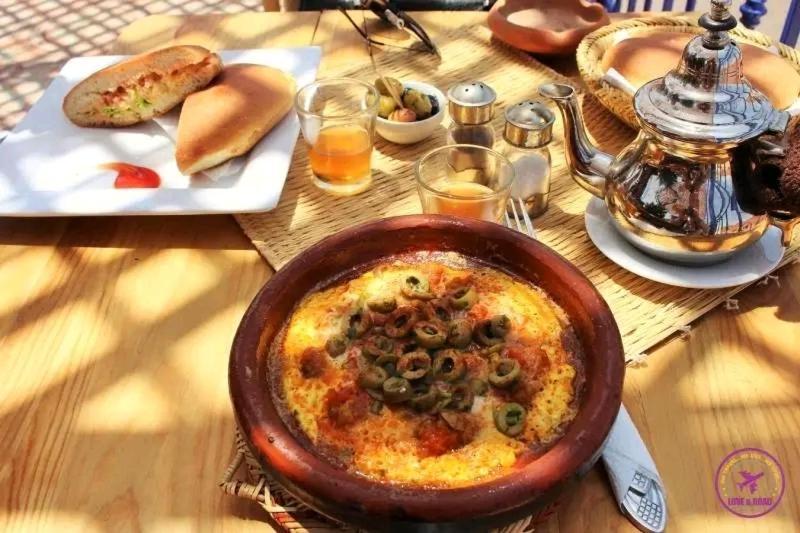 Riad Pizzeria Marhaba Akhendachou n'Ait Ouffi Exterior foto